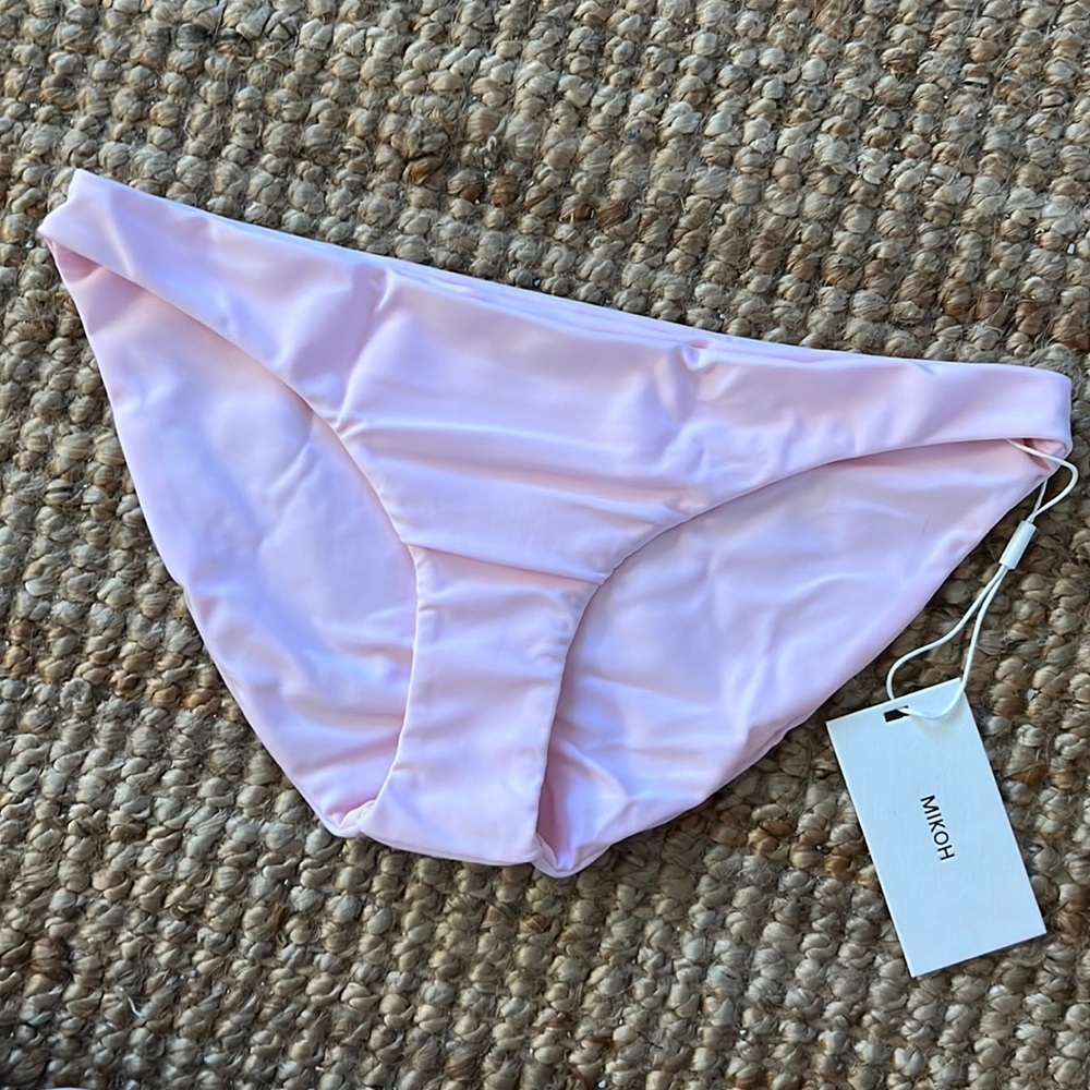MIKOH Zuma Full Coverage Bottom in Cloud Pink NWT